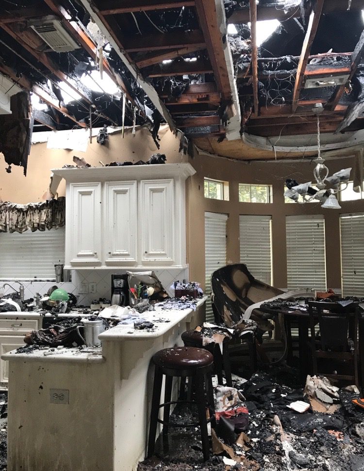 House in shambles before fire damage restoration